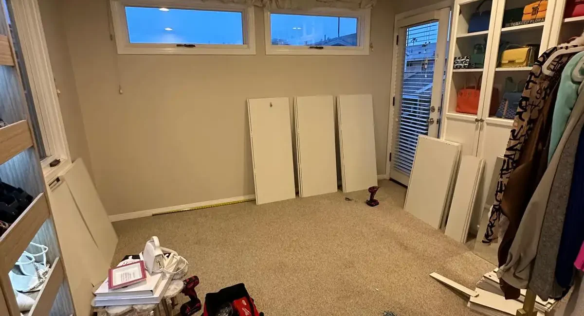 Custom Closet with Mirror Doors | | THIRD EYE VISION Interior design